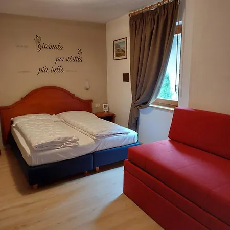 Bed & Breakfast Garni Monika 2*