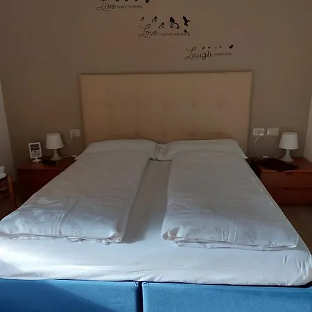 Garni Monika Bed & Breakfast 2*