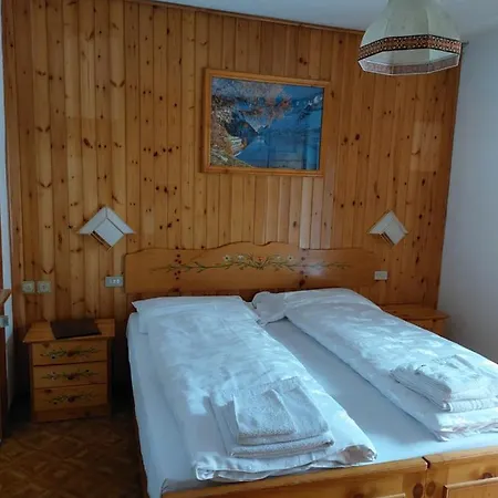 Garni Monika Frühstückspension Canazei