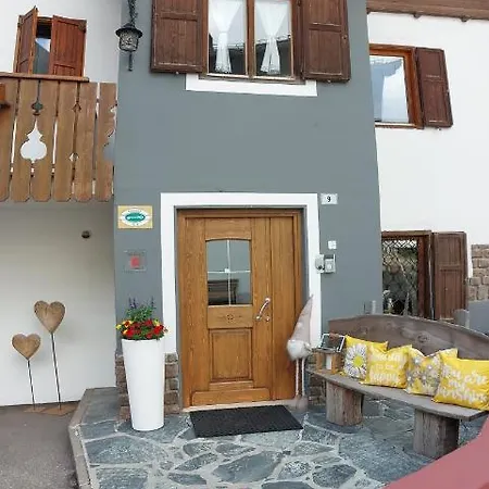 Bed & Breakfast Garni Monika 2*
