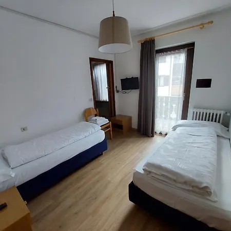 Garni Monika Frühstückspension Canazei