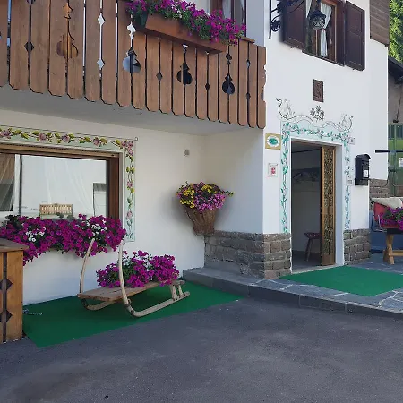 Garni Monika 3* Canazei