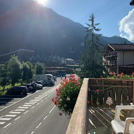 Bed & Breakfast Garni Monika