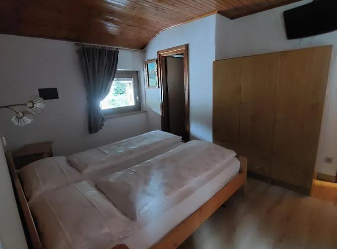 Garni Monika Bed & Breakfast Canazei