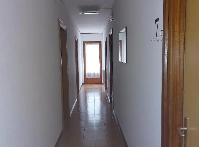 Bed & Breakfast Garni Monika 3*