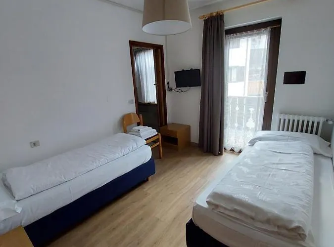 Garni Monika Bed & Breakfast Canazei