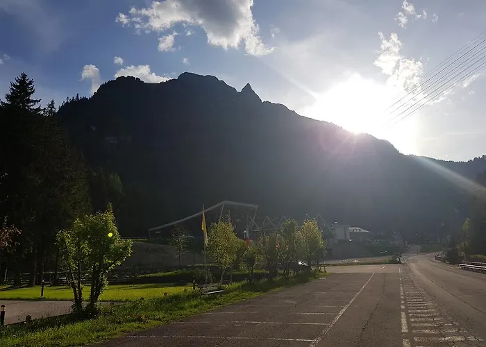 Garni Monika 3* Канацеї