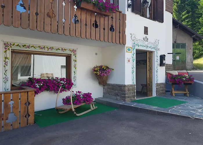 Garni Monika 3* Canazei